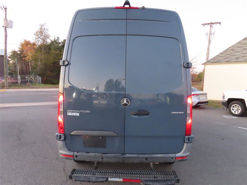 Used 2019 Mercedes-Benz Sprinter 144 image 11