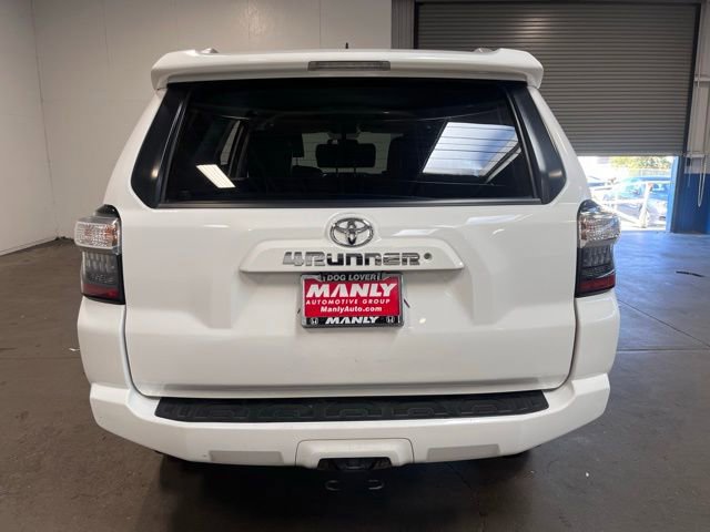 Used 2018 Toyota 4Runner SR5 Premium image 4