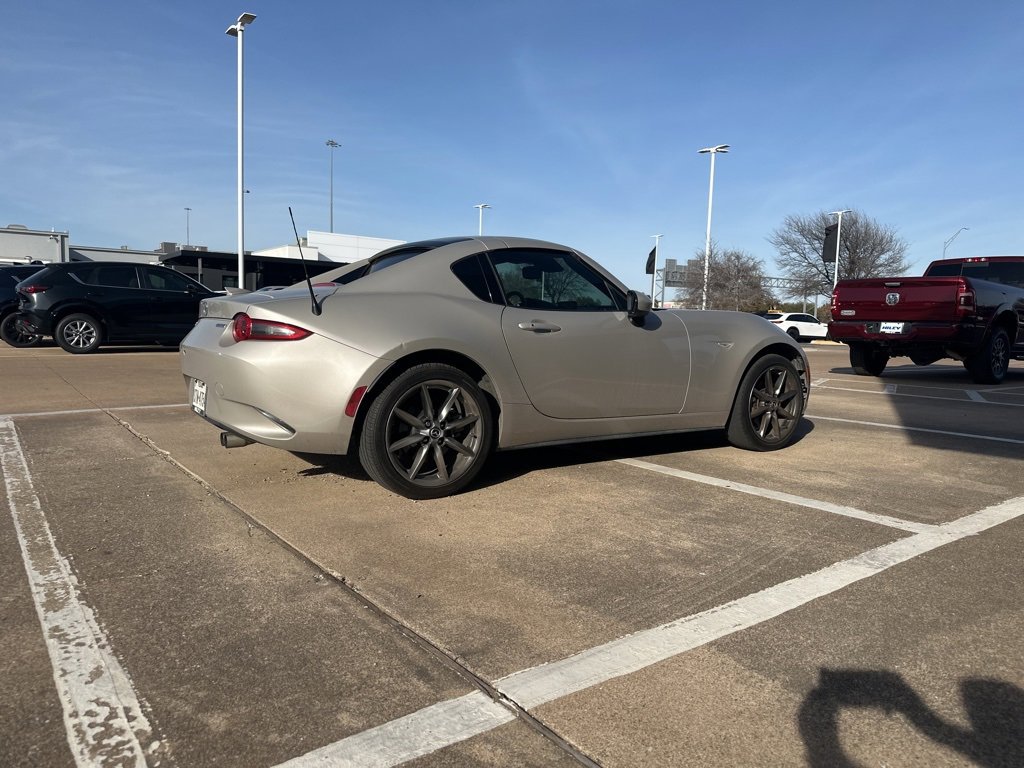 Used 2022 MAZDA MX-5 Miata RF Grand Touring image 3