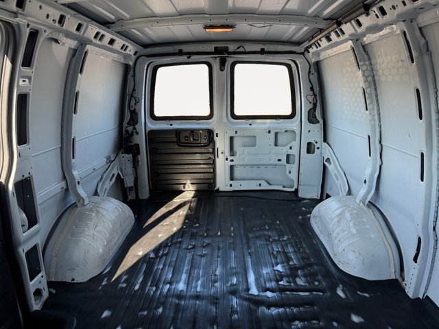 Used 2014 GMC Savana 2500 RWD image 13