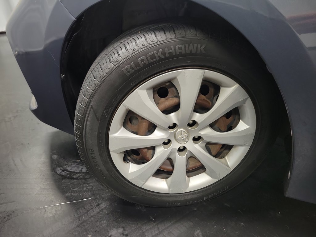Used 2018 Toyota Corolla SE FWD image 13