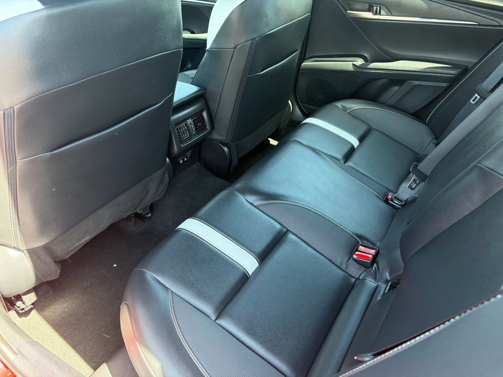 Used 2025 Toyota Camry SE w/ Multimedia Upgrade Package FWD image 25