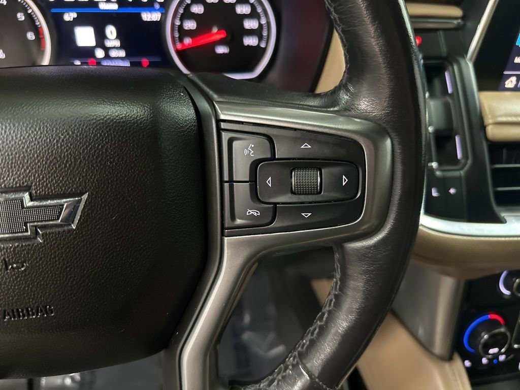 Used 2021 Chevrolet Suburban Premier w/ Premium Package AWD/4WD image 15