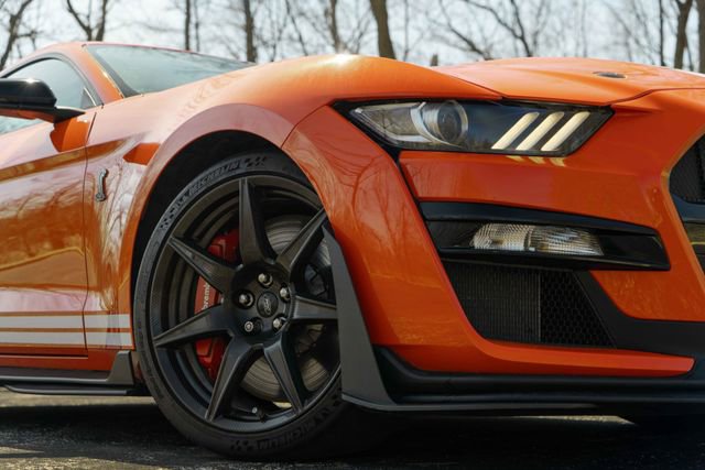 Used 2022 Ford Mustang Shelby GT500 w/ Carbon Fibre Track Pack RWD image 34