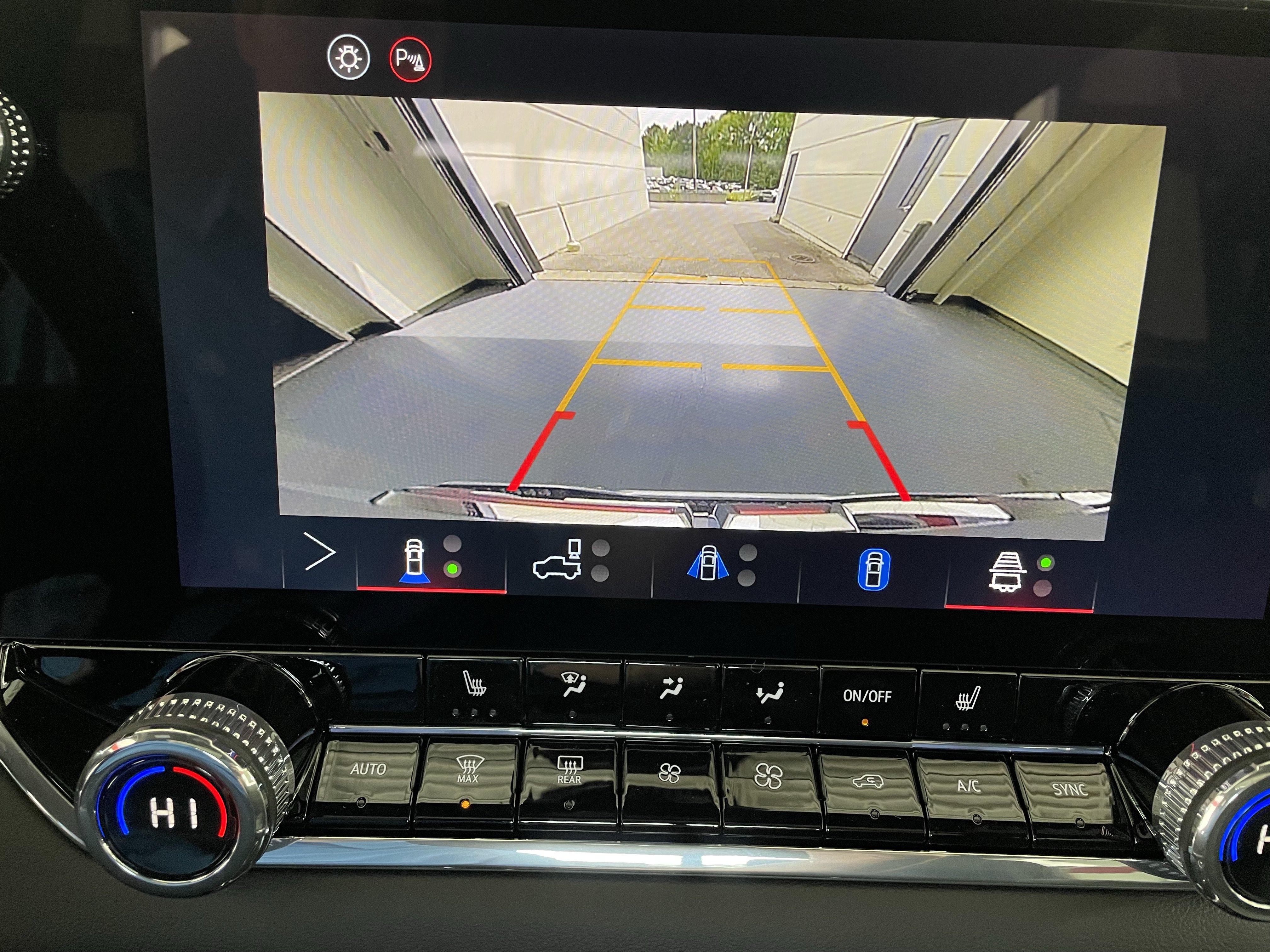 New 2026 GMC Canyon Elevation w/ Convenience Package AWD/4WD image 17