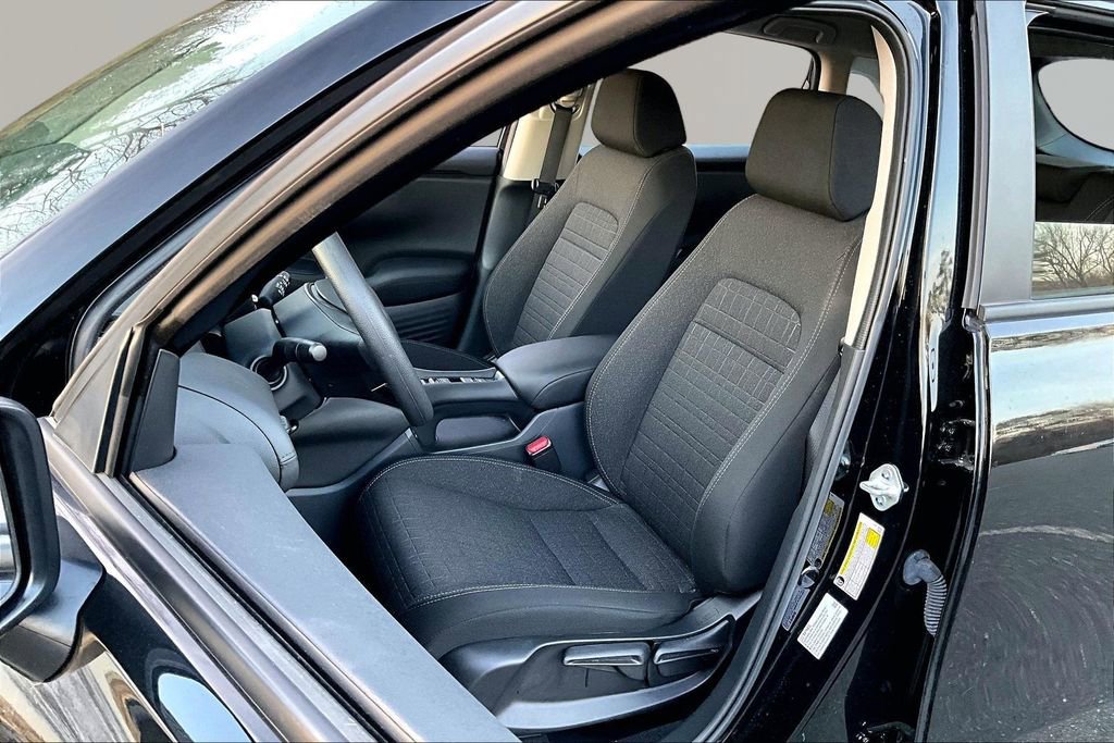 Used 2025 Honda HR-V LX image 16
