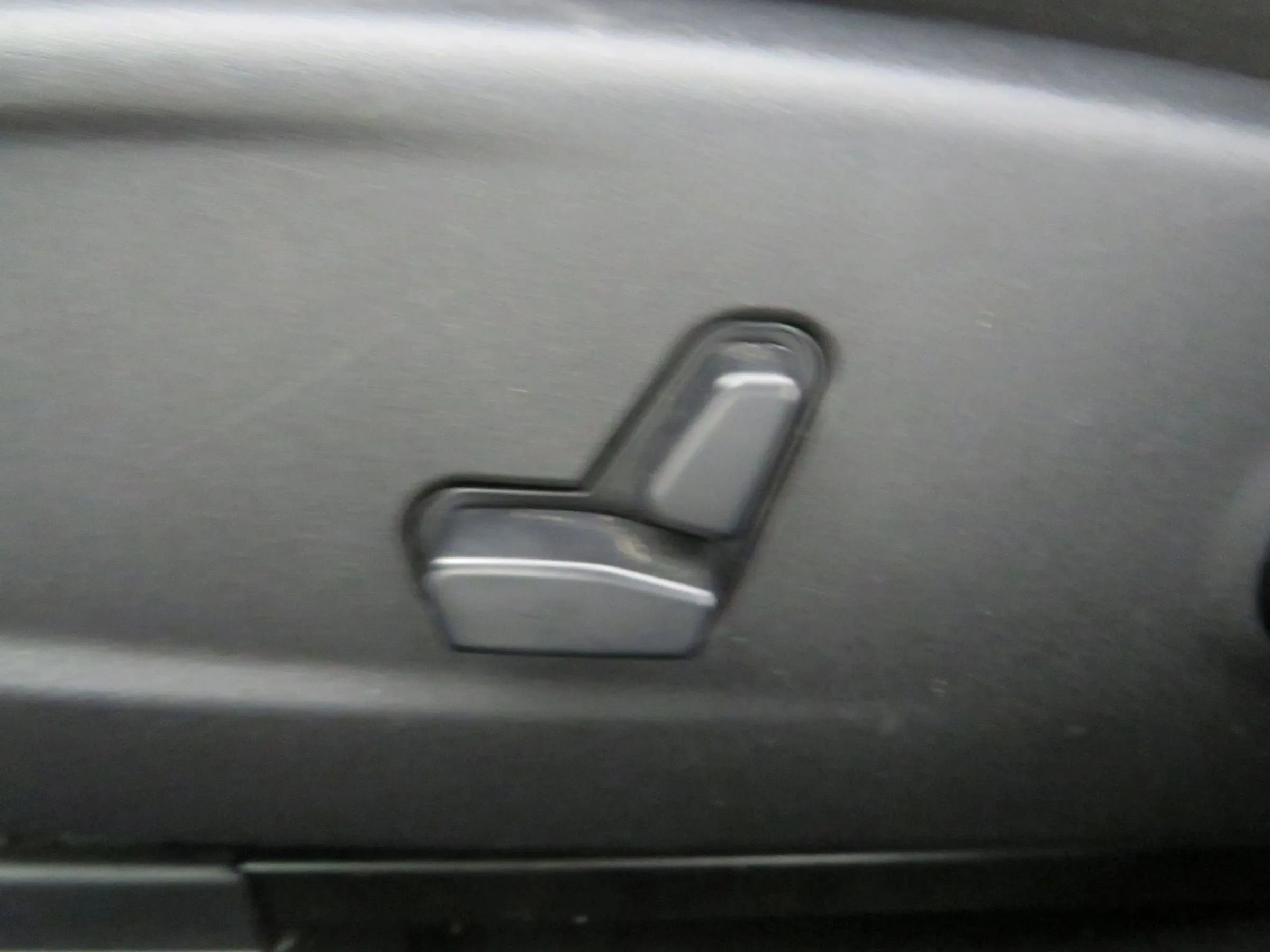 Used 2020 Dodge Charger R/T image 34