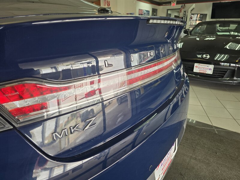Used 2020 Lincoln MKZ Reserve w/ Luxury Package image 30
