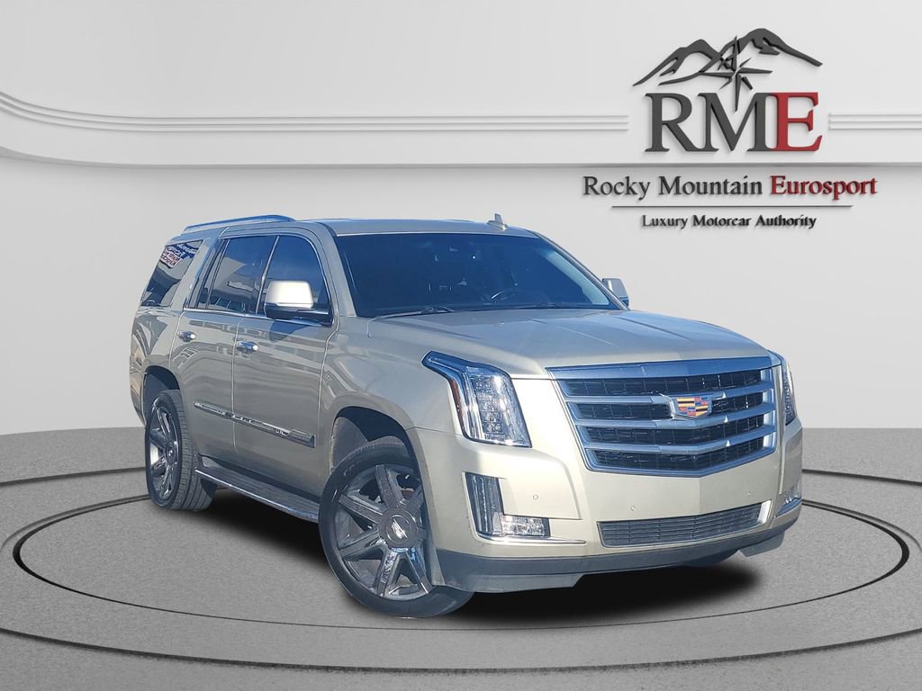Used 2016 Cadillac Escalade Luxury AWD/4WD image 1