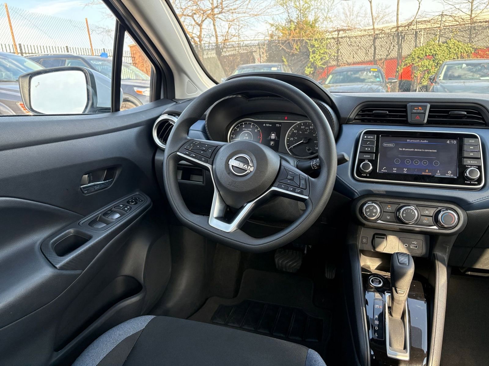 Used 2025 Nissan Versa SV FWD image 32