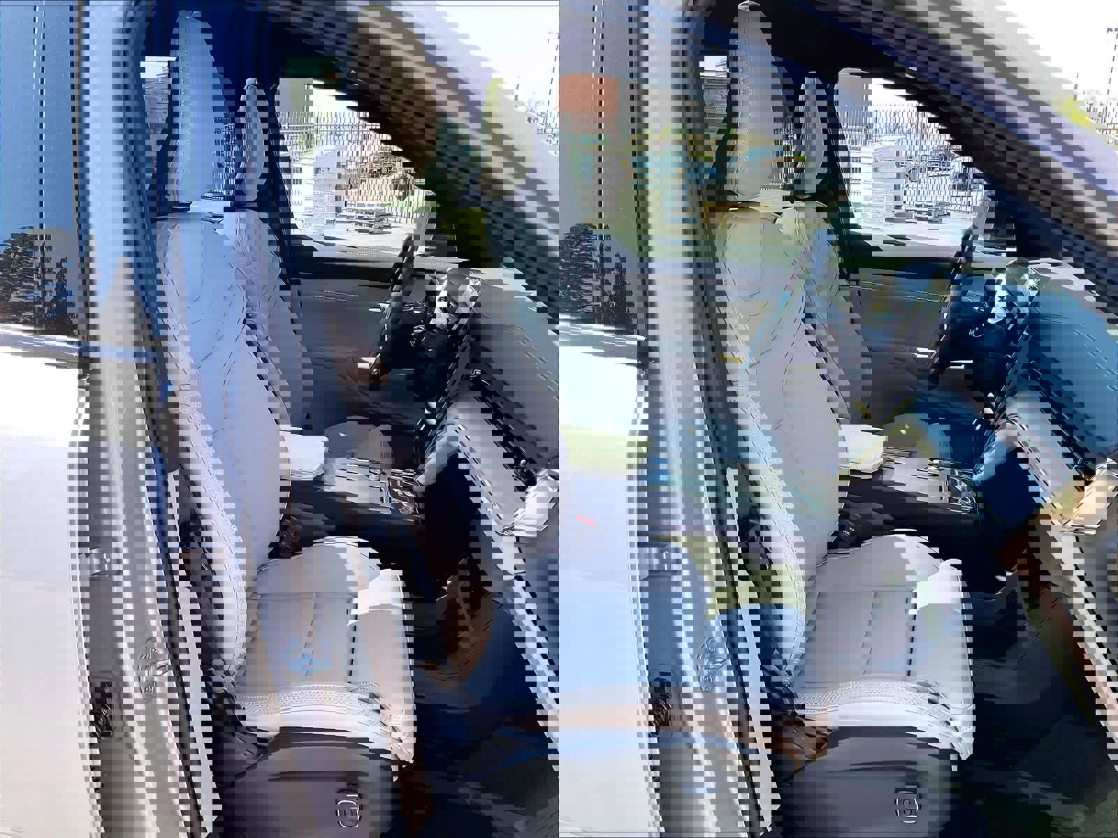 New 2026 Volvo EX90 Plus image 32