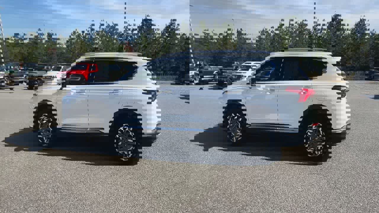 Used 2022 Hyundai Santa Fe Limited w/ Cargo Package image 6