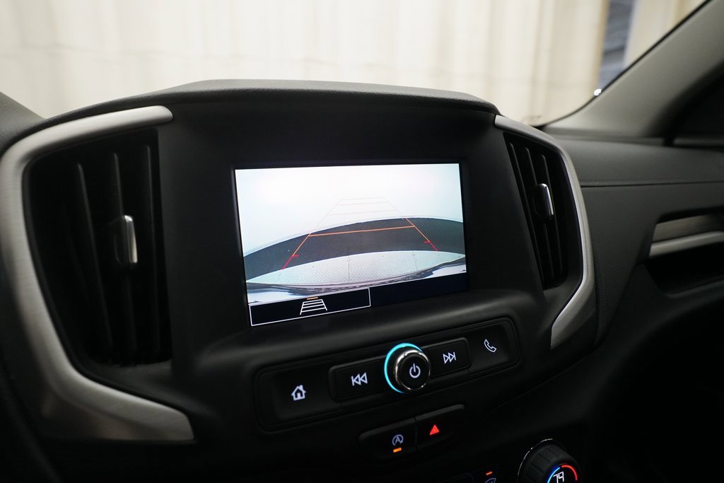 Used 2024 GMC Terrain SLE image 19