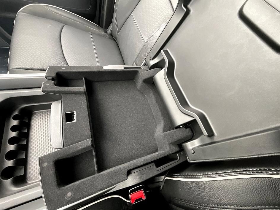 New 2026 RAM 3500 Big Horn w/ Laramie Trim Package image 24