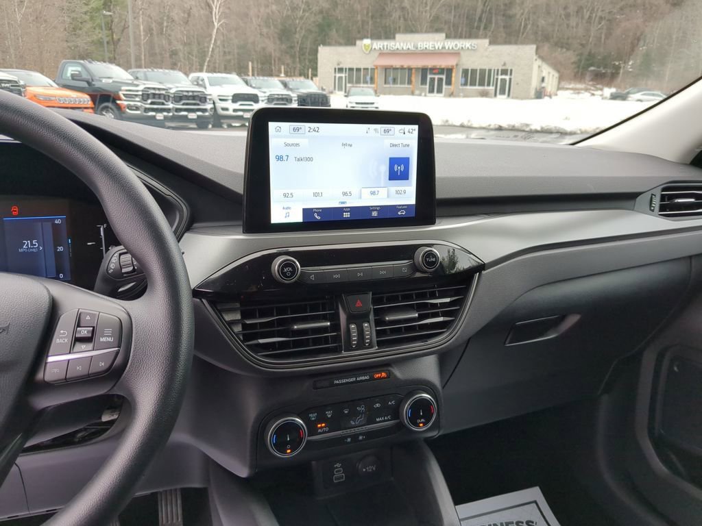 Used 2025 Ford Escape Active image 18