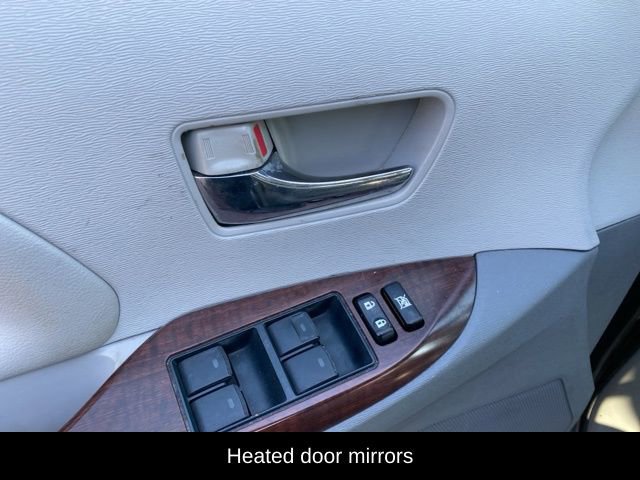 Used 2013 Toyota Sienna XLE image 12