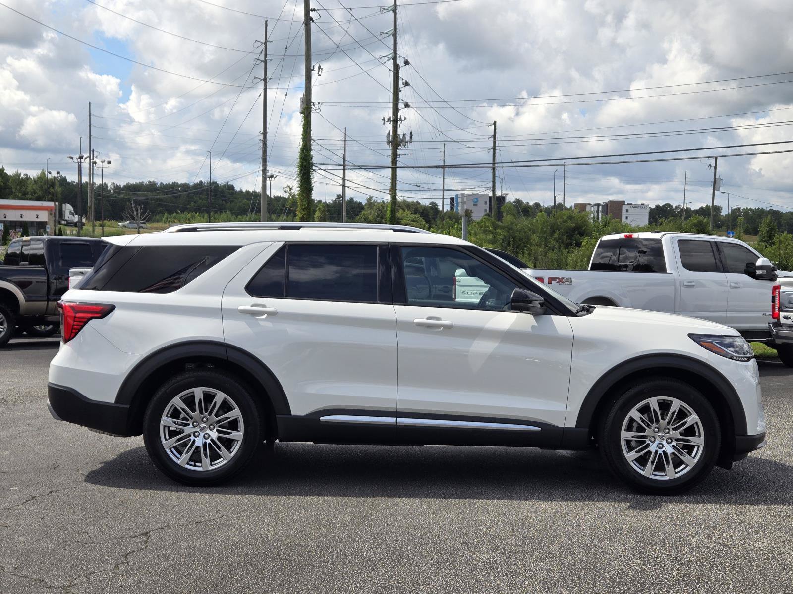 New 2026 Ford Explorer Platinum RWD image 7