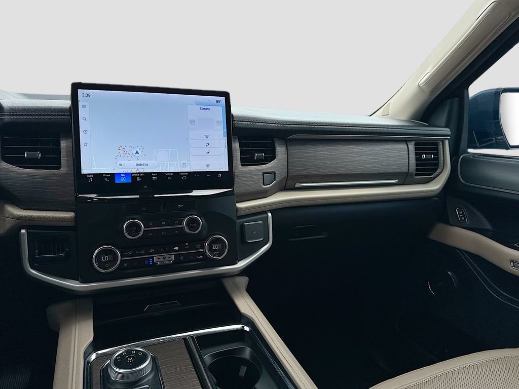 Used 2023 Ford Expedition Max Limited RWD image 27