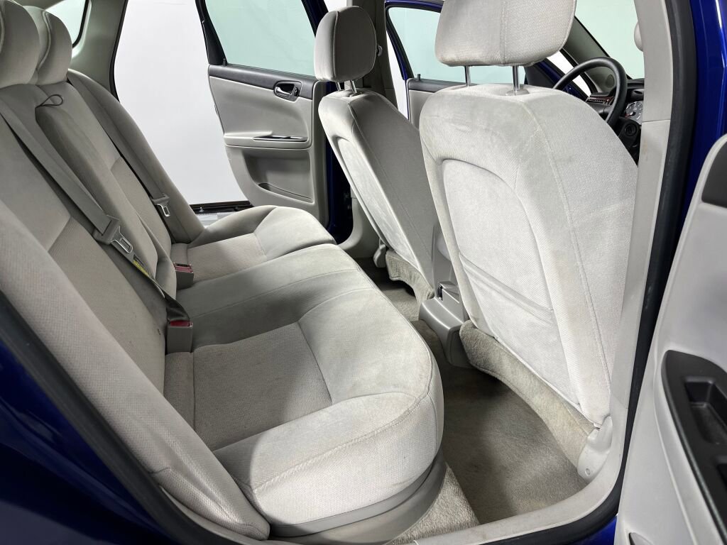 Used 2007 Chevrolet Impala LT image 24