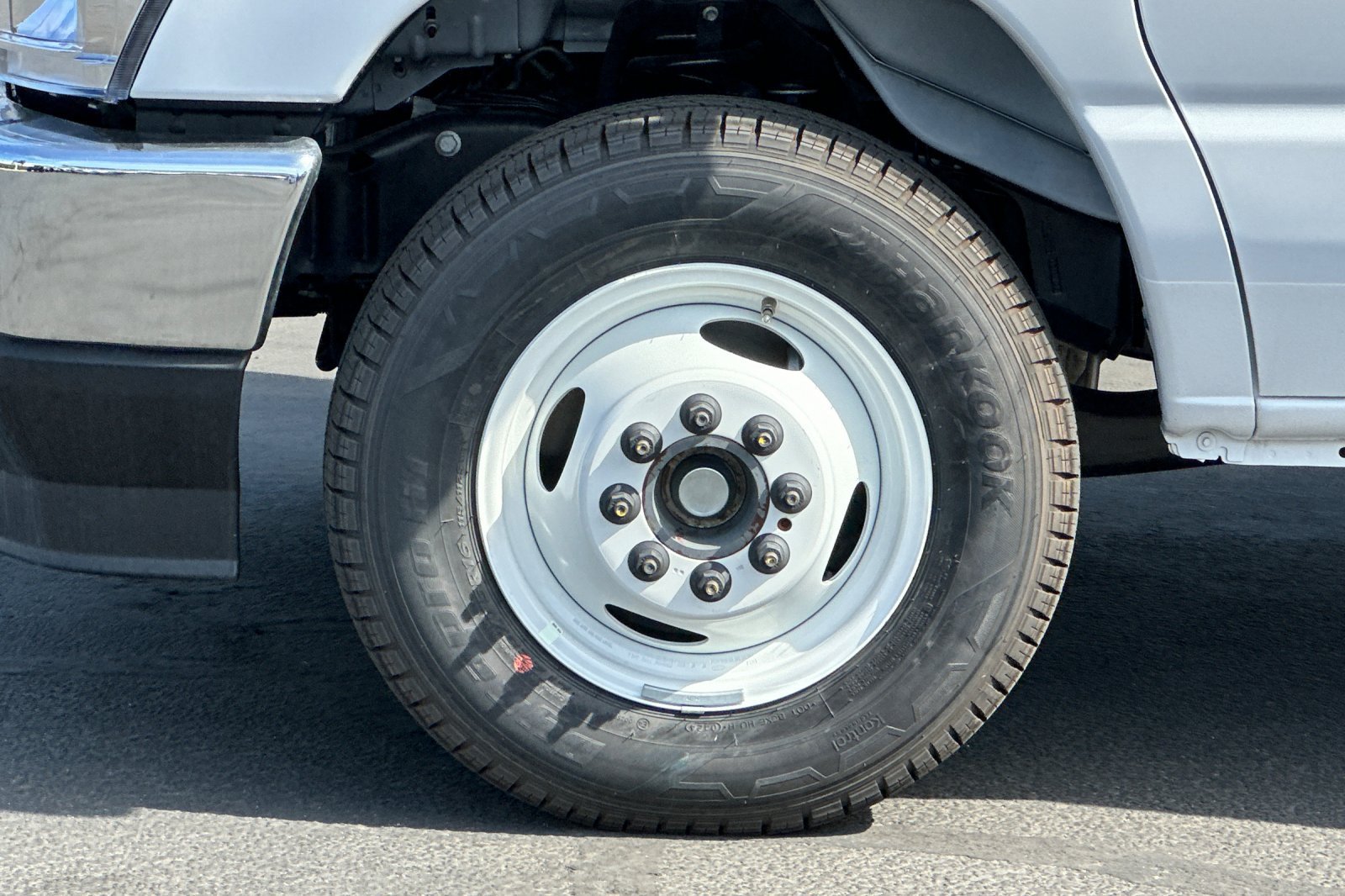 New 2025 Ford E-350 and Econoline 350 Super Duty w/ Power Equipment Group RWD image 23