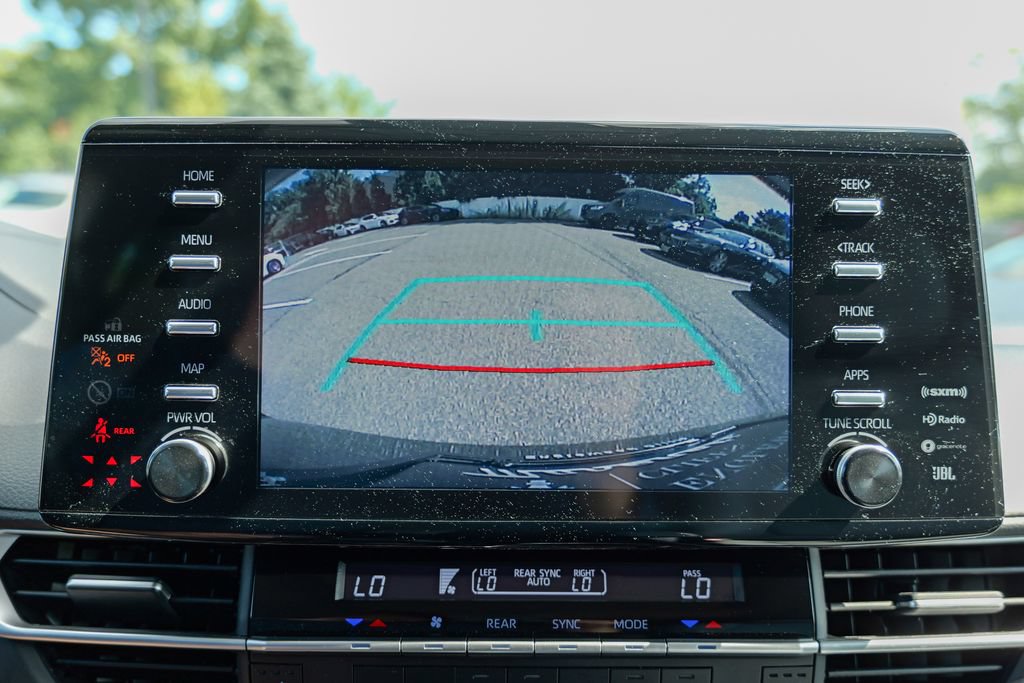 Used 2024 Toyota Sienna XLE w/ XLE Plus Package FWD image 54