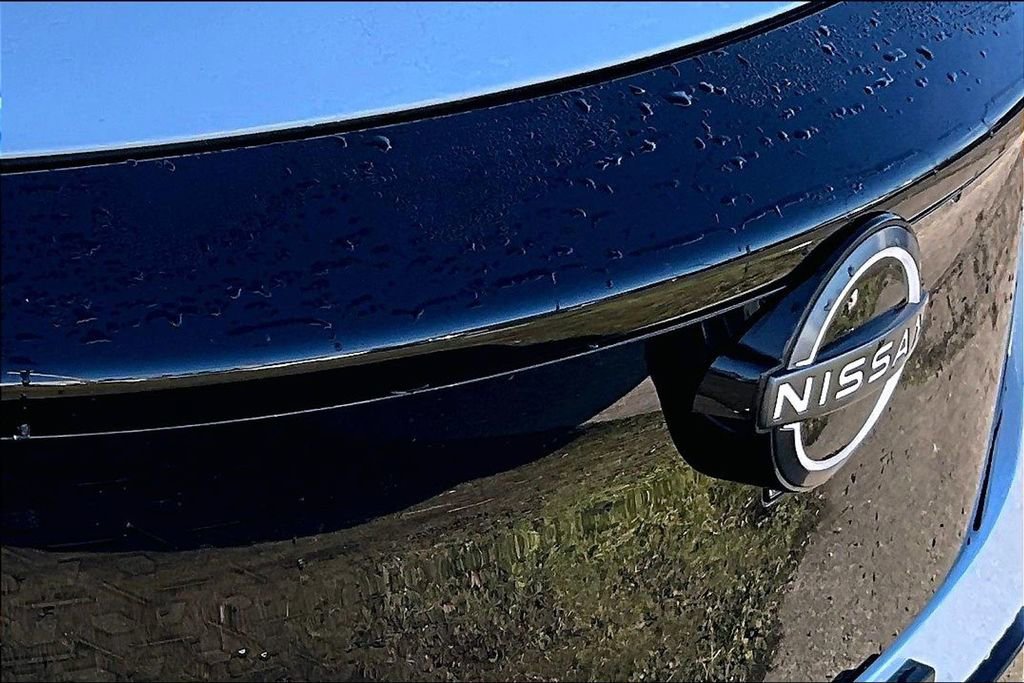 Used 2023 Nissan Ariya FWD image 33