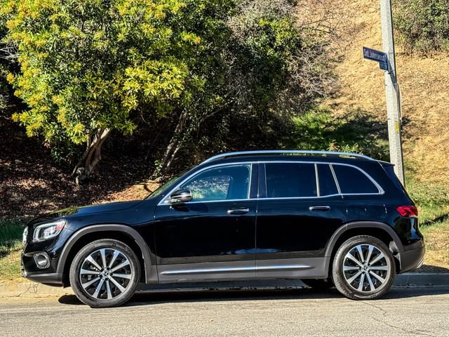 Used 2021 Mercedes-Benz GLB 250 w/ Premium Package image 15