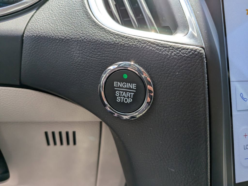 Certified 2021 Ford Edge Titanium FWD image 26