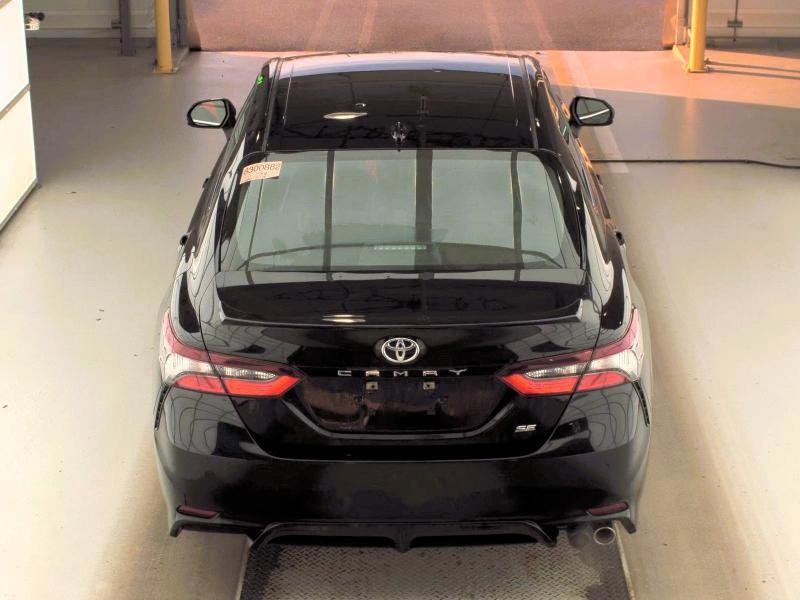 Used 2019 Toyota Camry SE FWD image 5