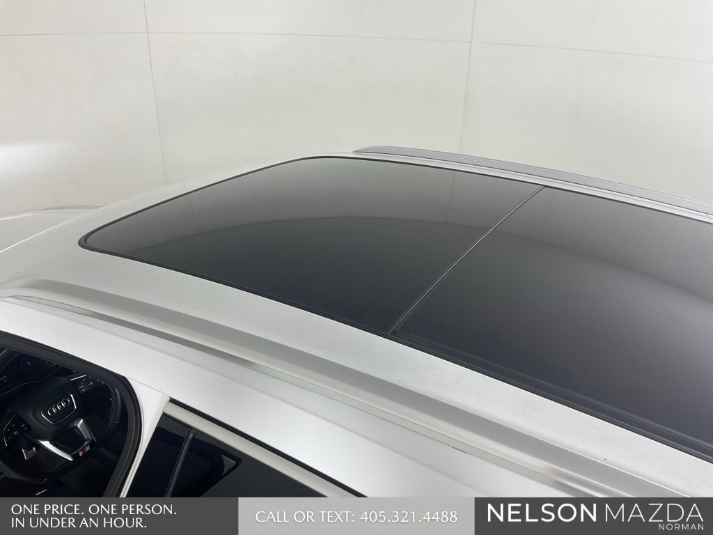Used 2018 Audi SQ5 Prestige w/ Prestige Package AWD/4WD image 35
