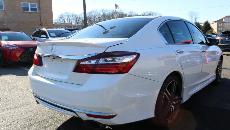 Used 2017 Honda Accord Sport Special Edition image 7