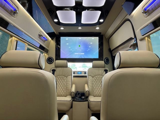 Used 2019 Mercedes-Benz Sprinter 3500 image 5