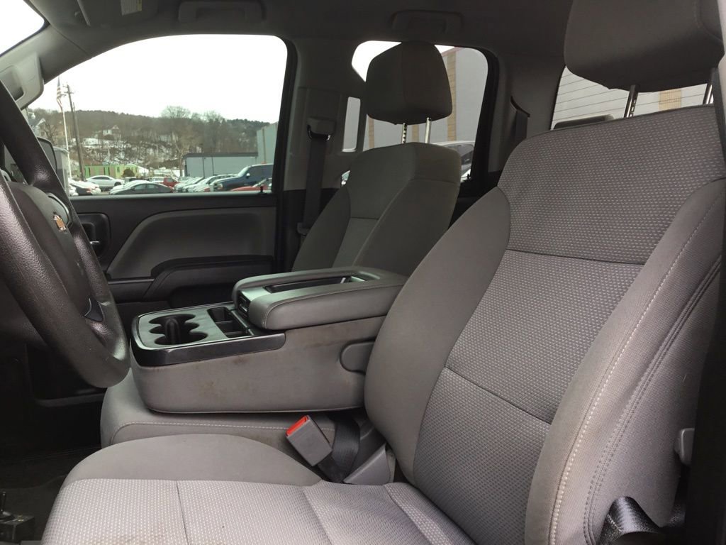 Used 2018 Chevrolet Silverado 2500 W/T w/ Snow Plow Prep Package image 8