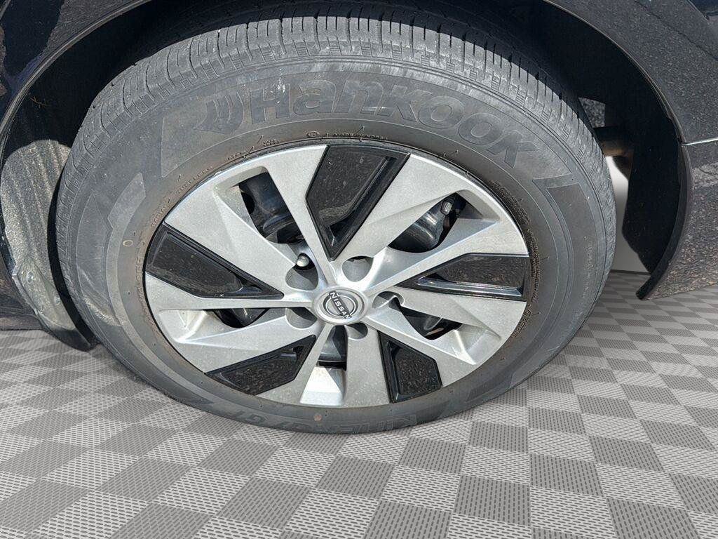 Used 2024 Nissan Altima 2.5 S FWD image 13