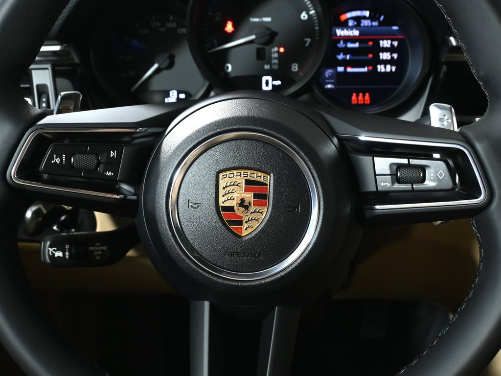Used 2026 Porsche Macan AWD/4WD image 19
