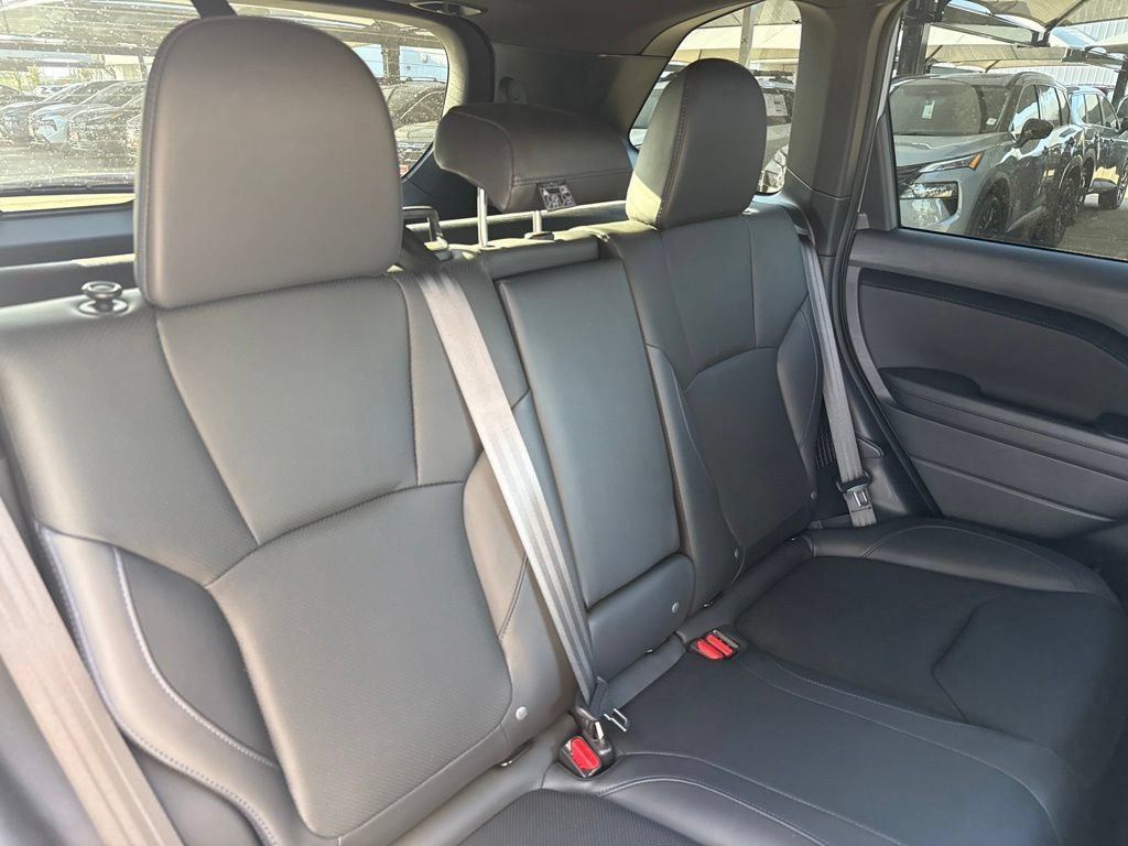 Used 2025 Subaru Forester Limited AWD/4WD image 17