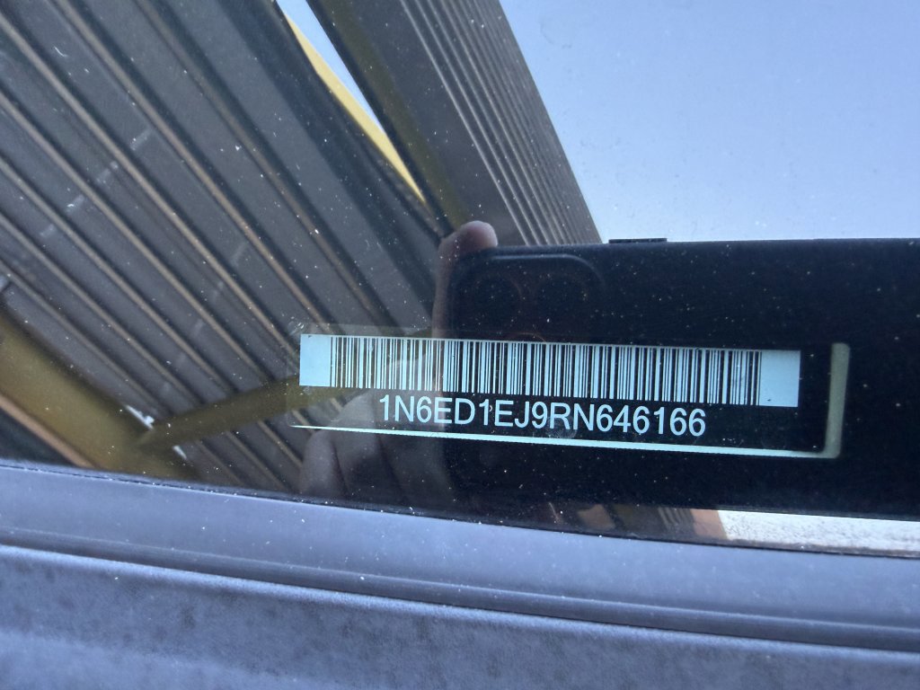 Used 2024 Nissan Frontier Pro-X w/ Pro Premium Package image 39