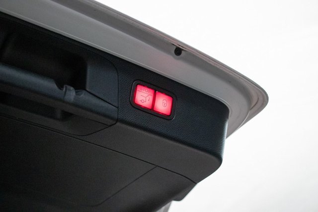 Used 2022 Mercedes-Benz GLC 300 4MATIC image 20