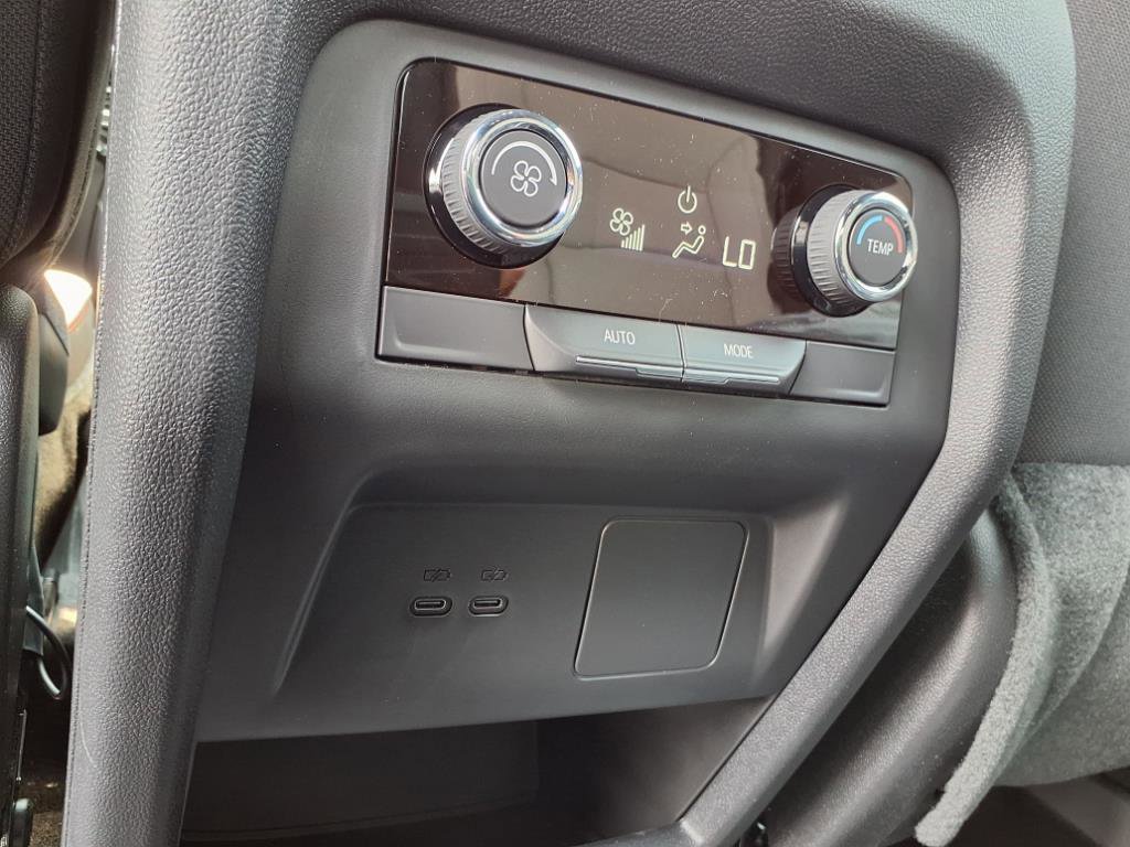 New 2026 Chevrolet Traverse LT w/ LPO, Floor Liner Package image 21