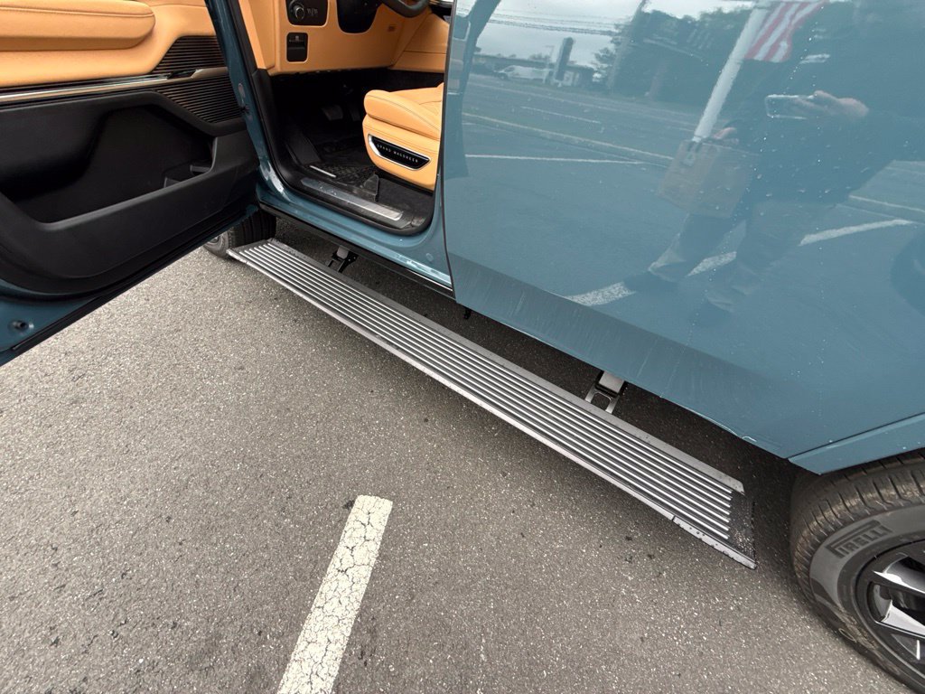 New 2027 Jeep Grand Wagoneer Summit AWD/4WD image 9