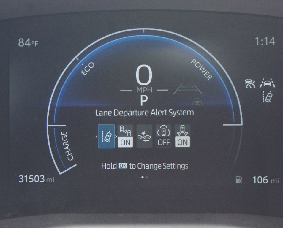 Used 2025 Toyota Camry SE FWD image 4
