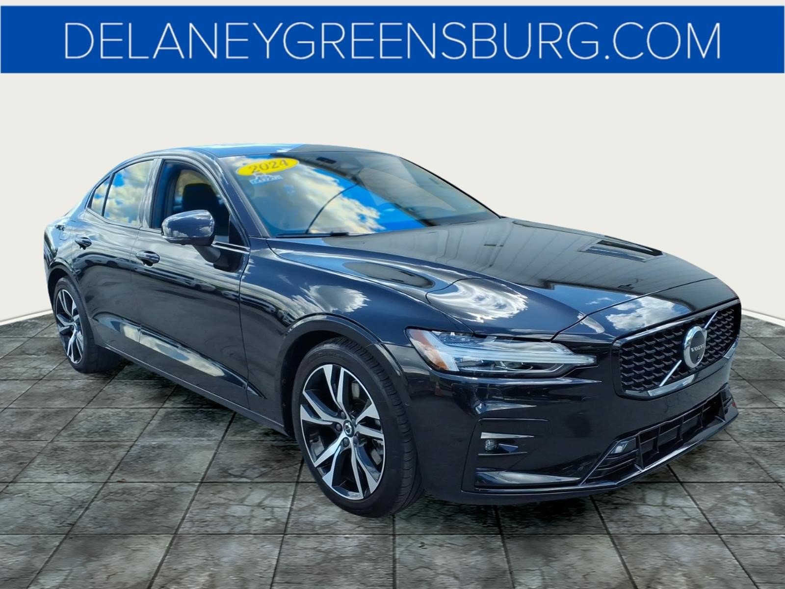 Used 2024 Volvo S60 B5 Plus w/ Climate Package AWD/4WD image 1