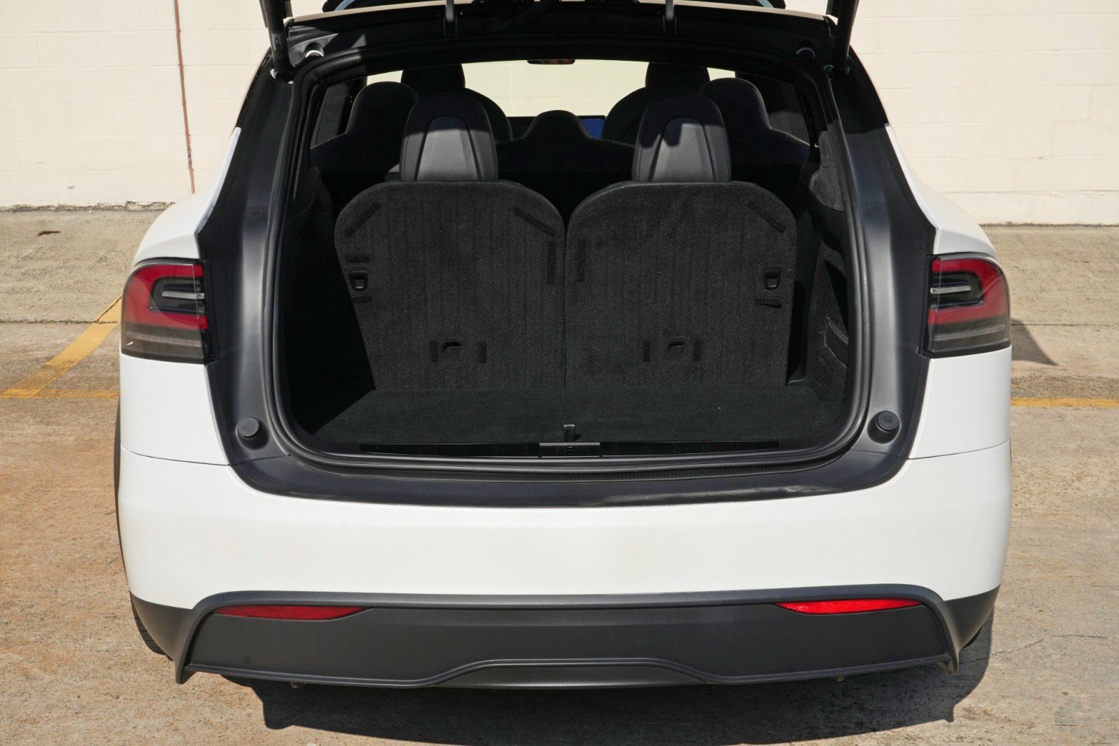 Used 2024 Tesla Model X AWD/4WD image 10