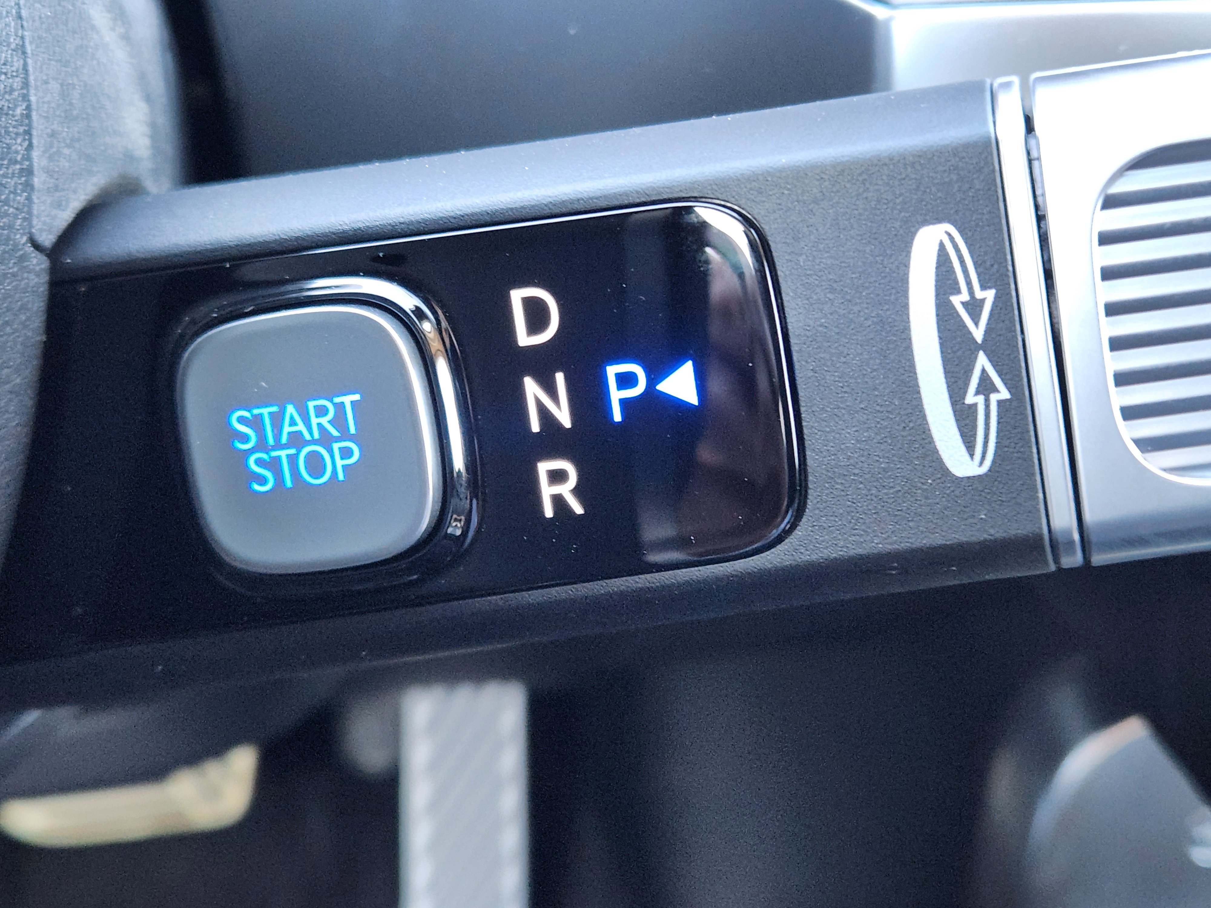 New 2026 Hyundai Ioniq 9 Calligraphy w/ Tow & Go Package image 32