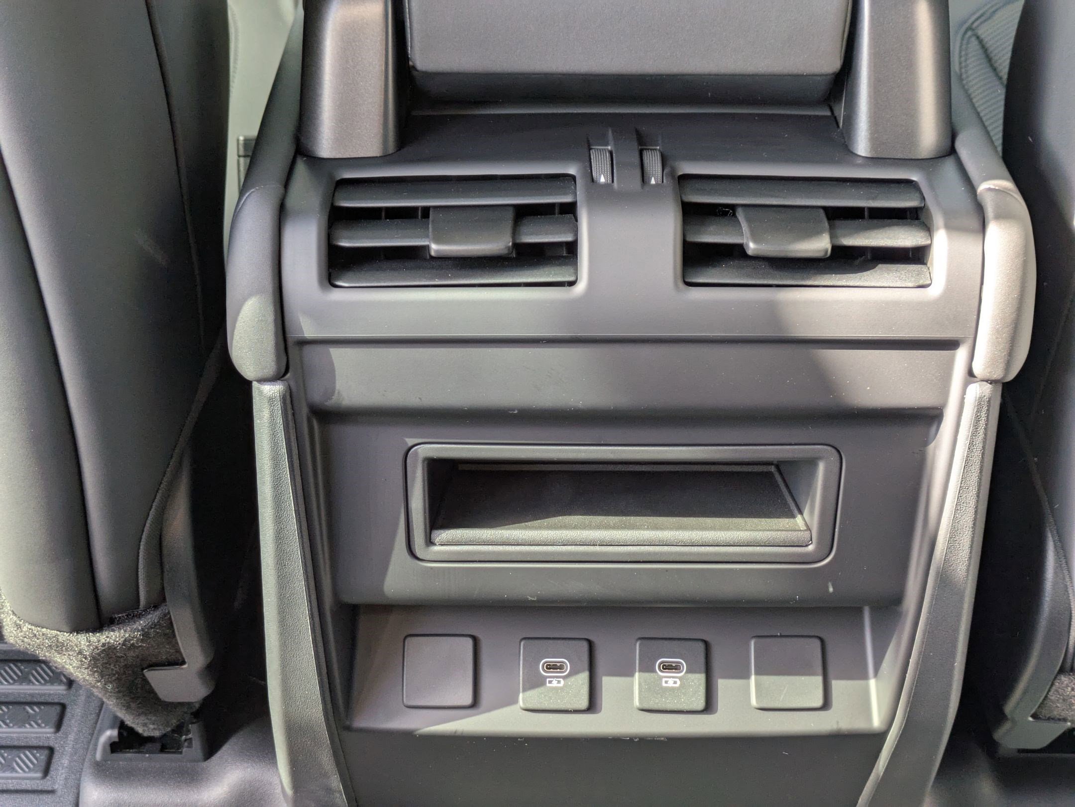 Certified 2025 Land Rover Defender 110 S image 25