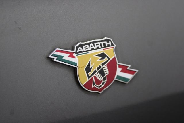 Used 2013 FIAT 500 Abarth w/ Comfort/Convenience Group FWD image 7