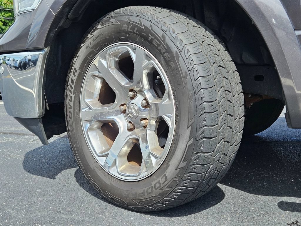 Used 2017 RAM 1500 Laramie w/ Convenience Group AWD/4WD image 32