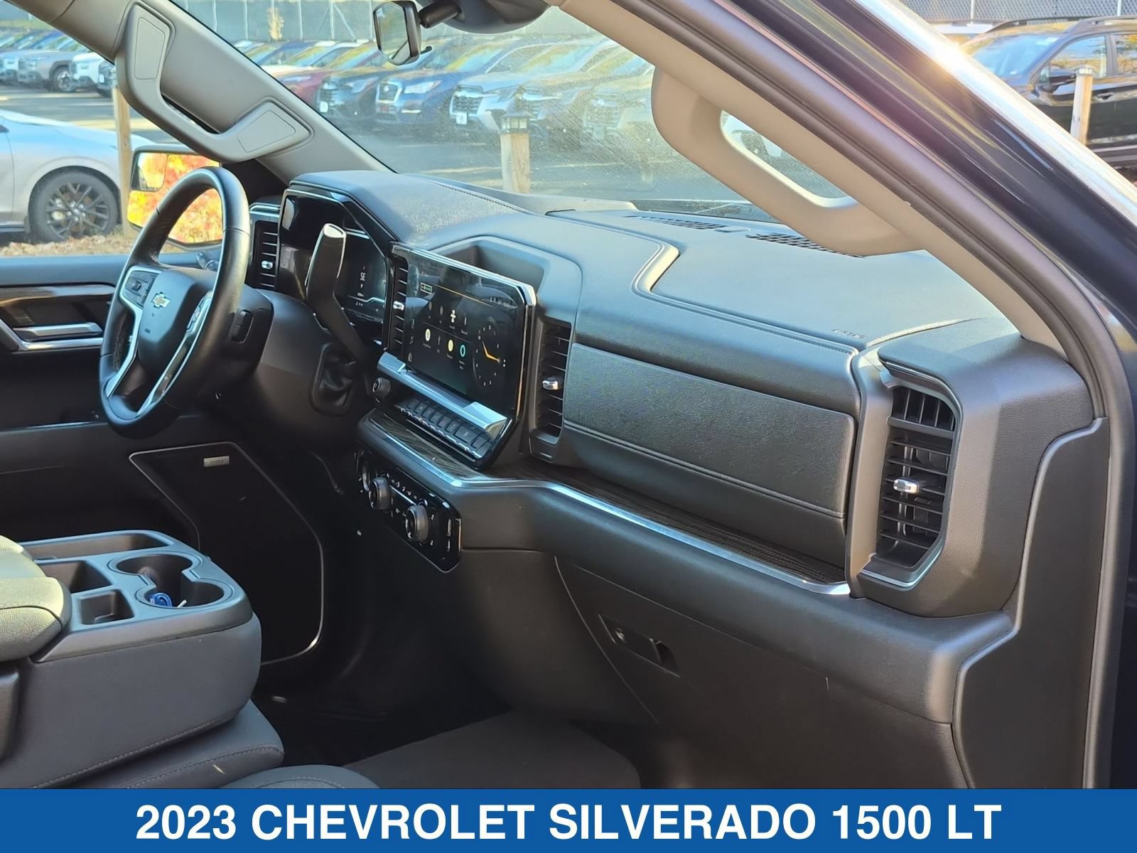 Used 2023 Chevrolet Silverado 1500 LT AWD/4WD image 36