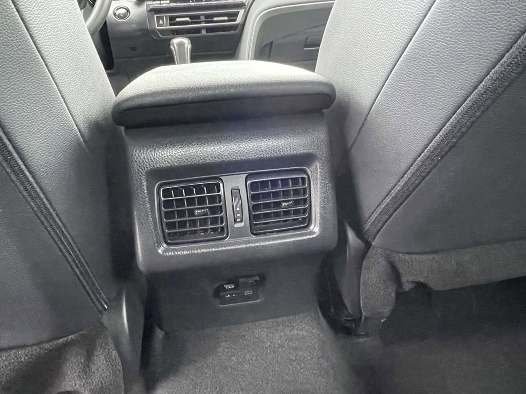 Used 2025 Toyota Camry SE w/ Multimedia Upgrade Package FWD image 17