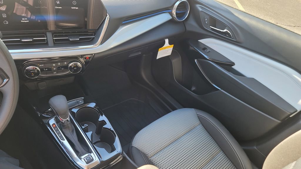 New 2026 Chevrolet Trax LT image 23